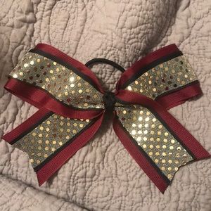 Cheer bow